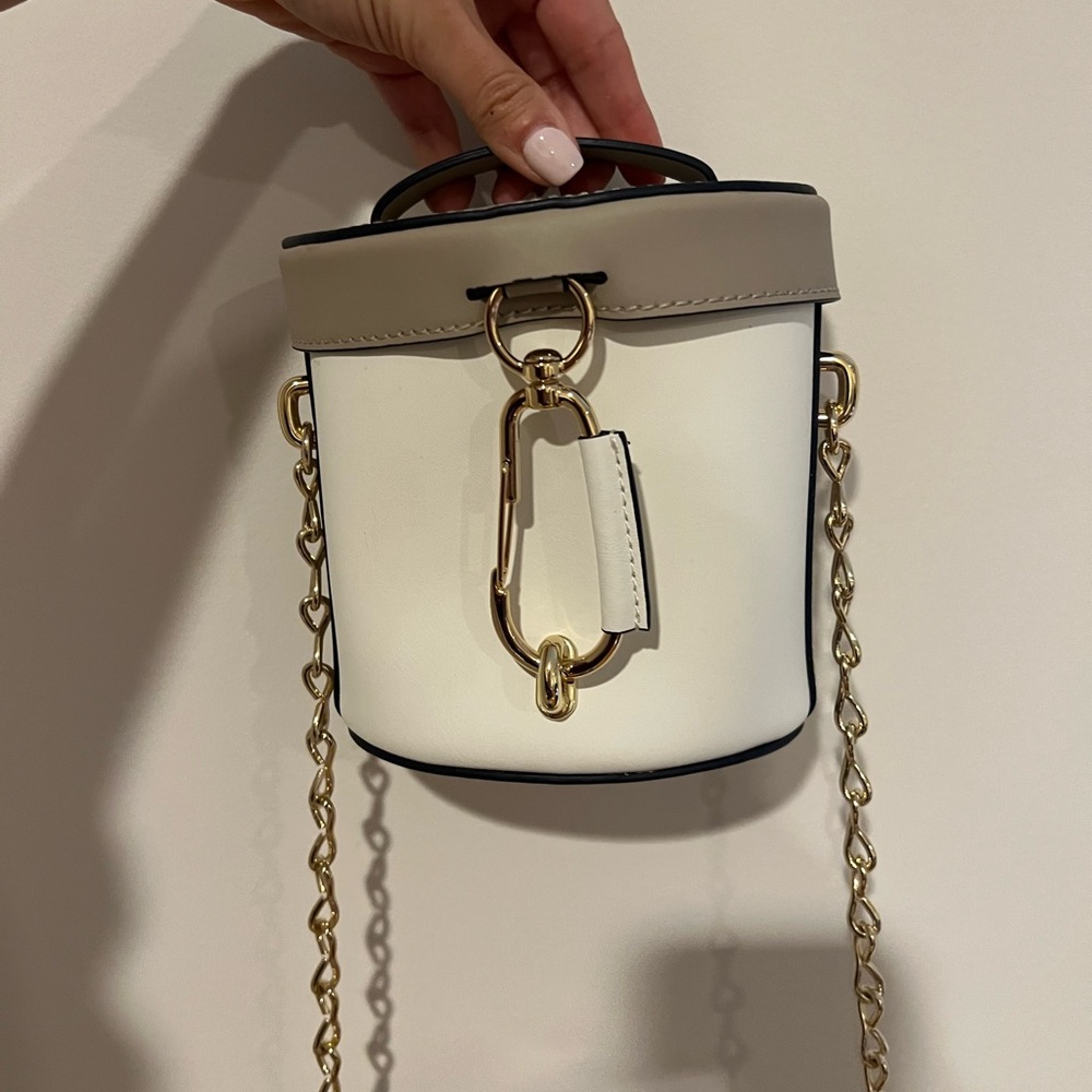 Zac Posen leather hand bag / cross body. Bucket bag style. Never used